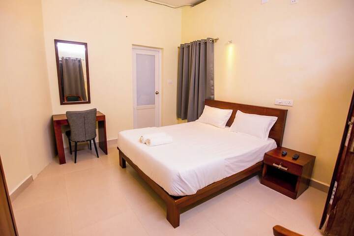 Room 5 of 31