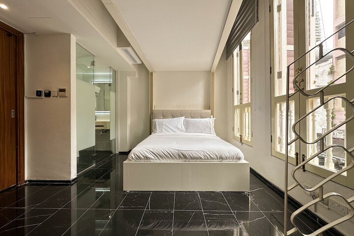 Room 28 of 57