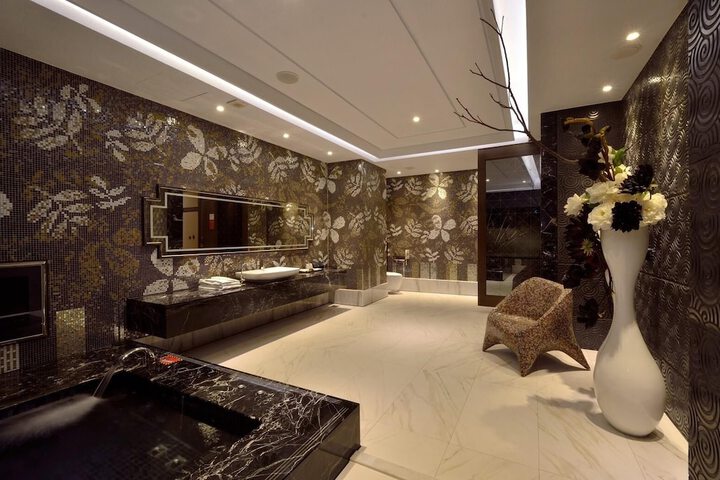 Room 20 of 42