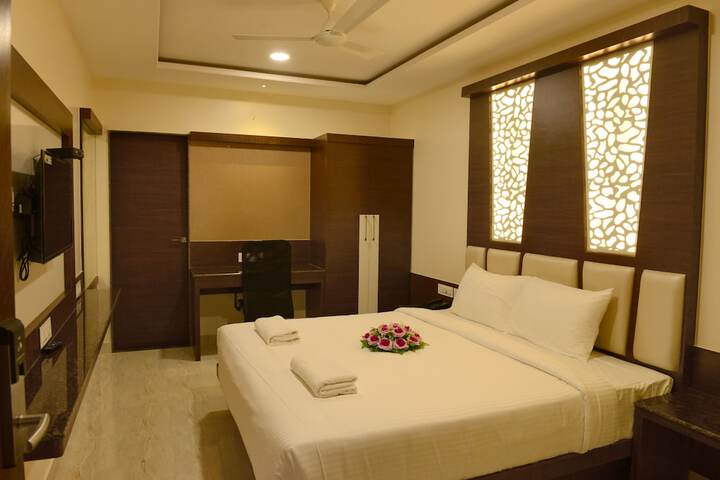 Room 8 of 21