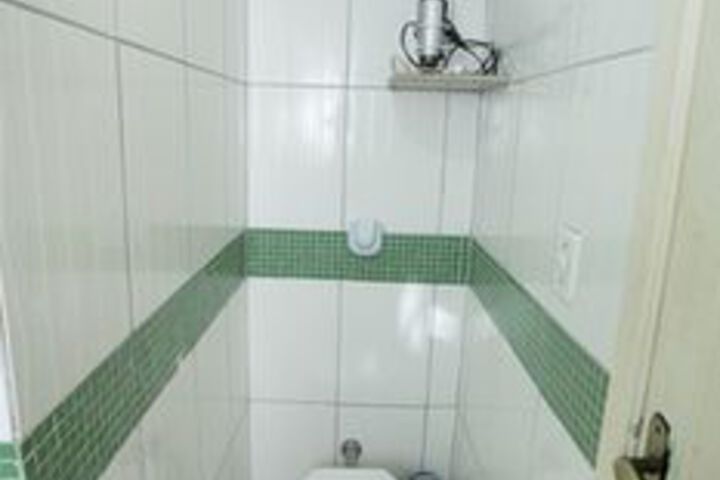 Room 3 of 21