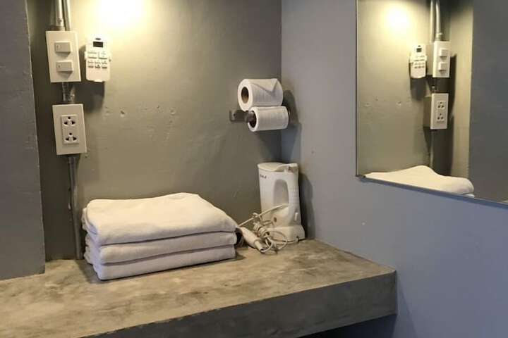 Room 58 of 92