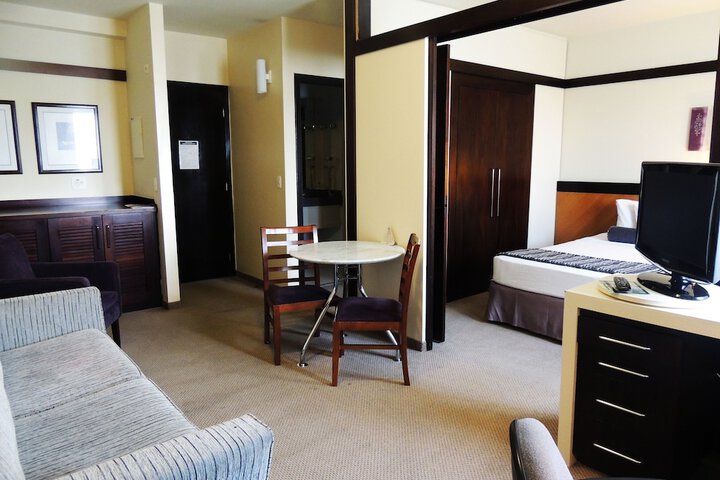 Room 5 of 48
