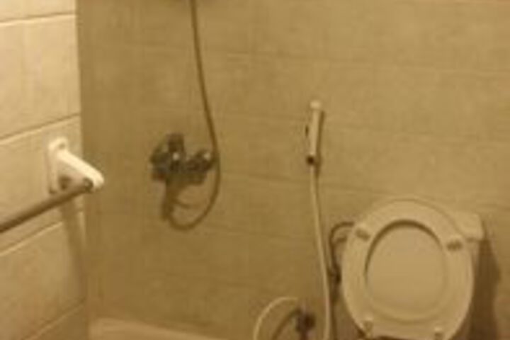 Room 6 of 51