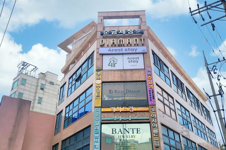 Exterior of 4rest Stay Jongno