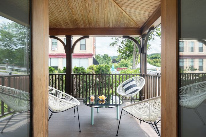 Terrace/Patio 23 of 33