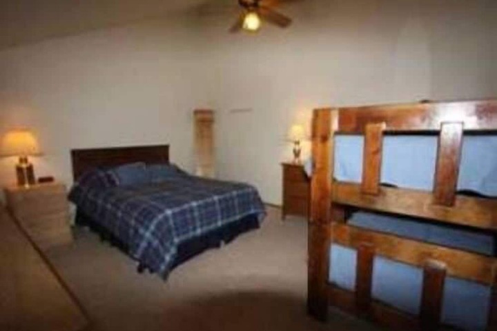 Room 12 of 190