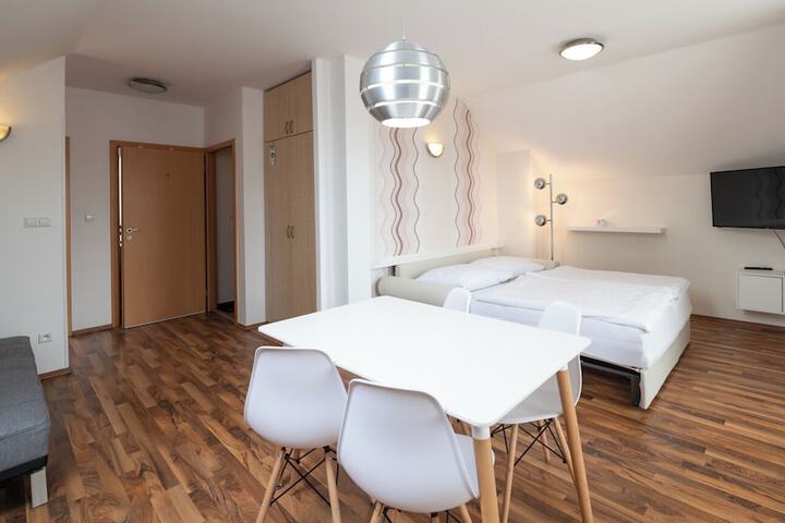 Room 86 of 140