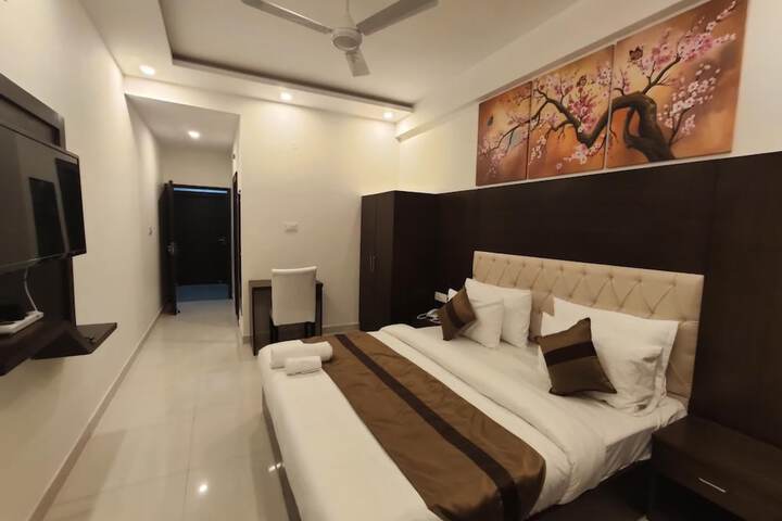 Room 16 of 56