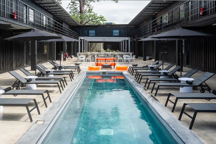 Pool 11 of 27
