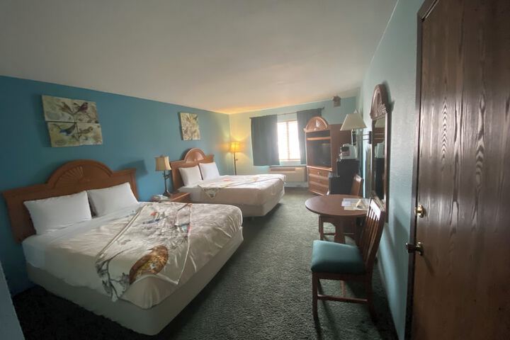Room 7 of 106