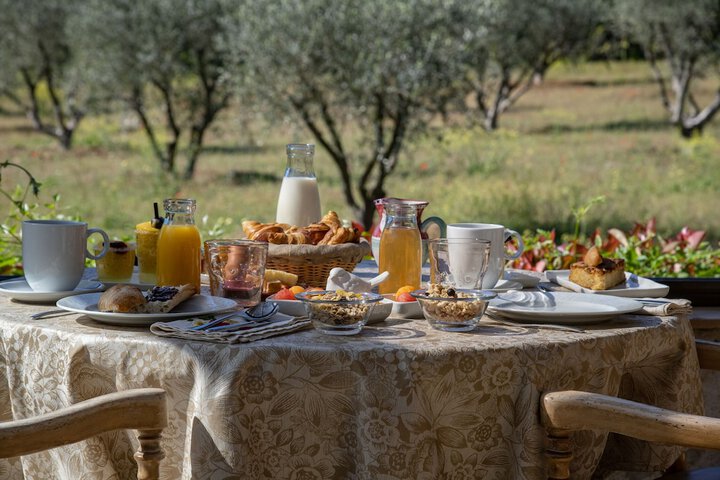 Breakfast/Coffee Service 65 of 113