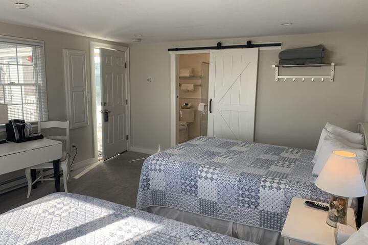 Room 26 of 80