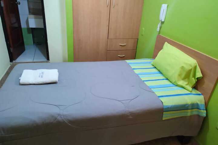 Room 19 of 34
