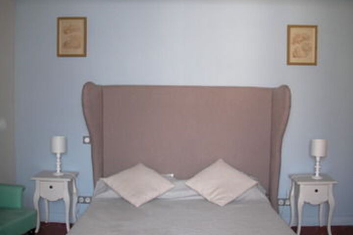 Room 13 of 38