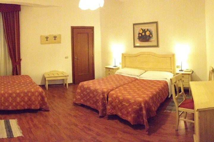 Room 5 of 45