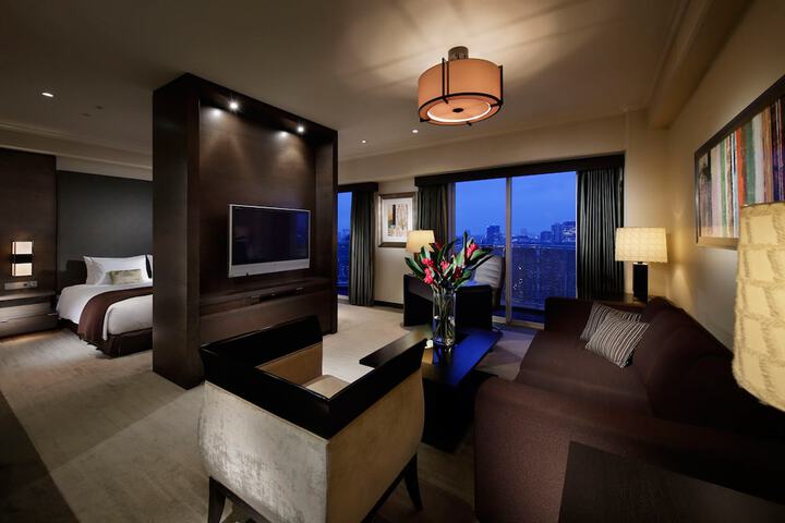 Room 34 of 239