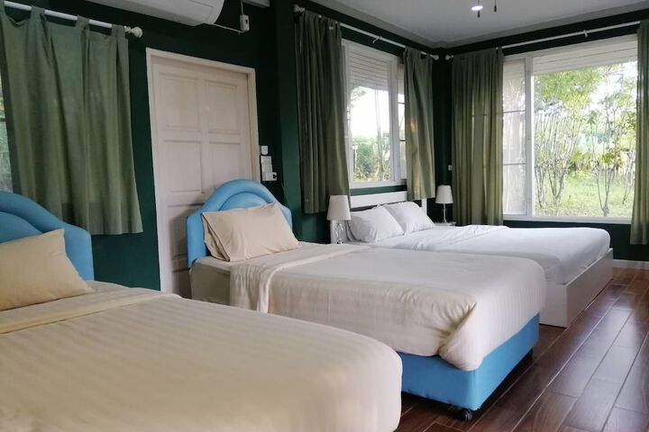 Room 18 of 49