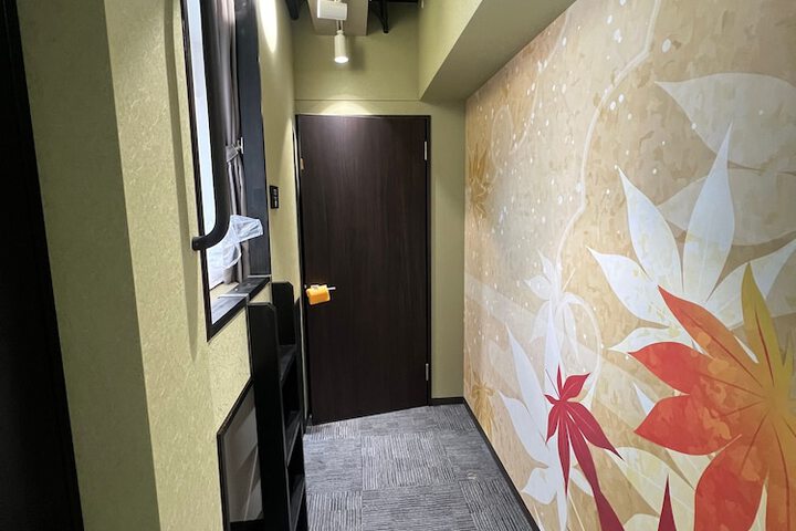 Room 17 of 88