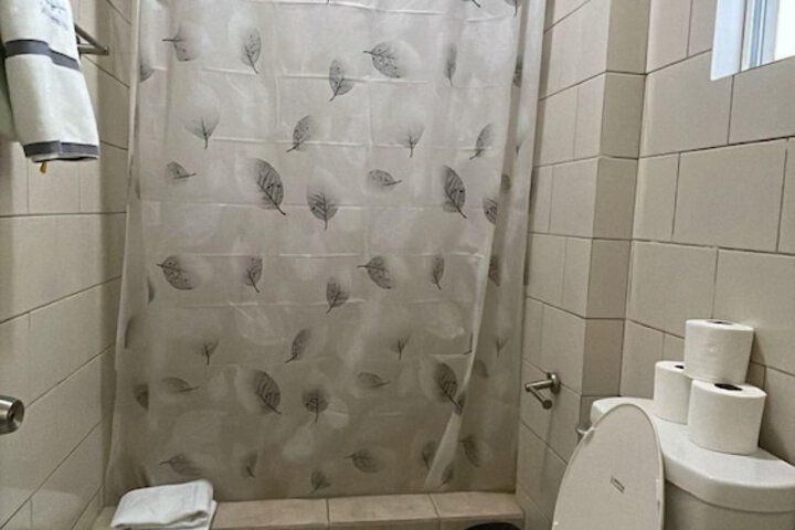 Room 80 of 107