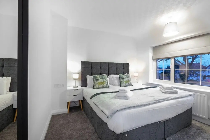 Room 2 of 13