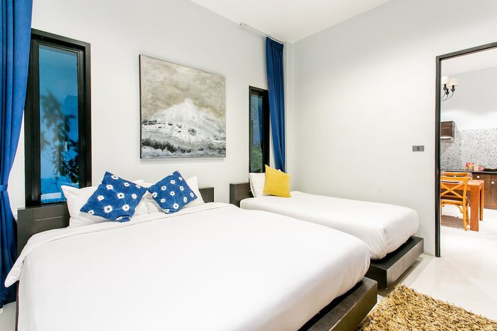 Room 8 of 42