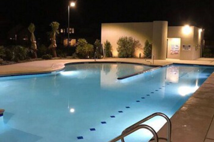 Pool 25 of 39