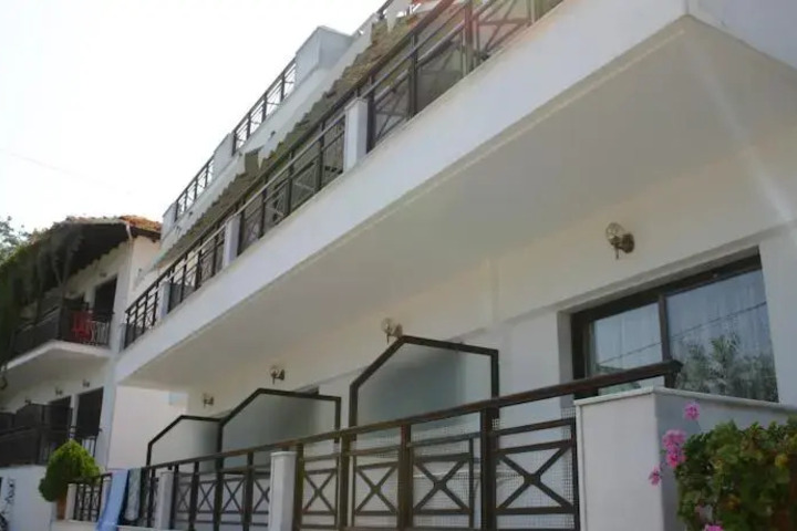 ALOE HOTEL