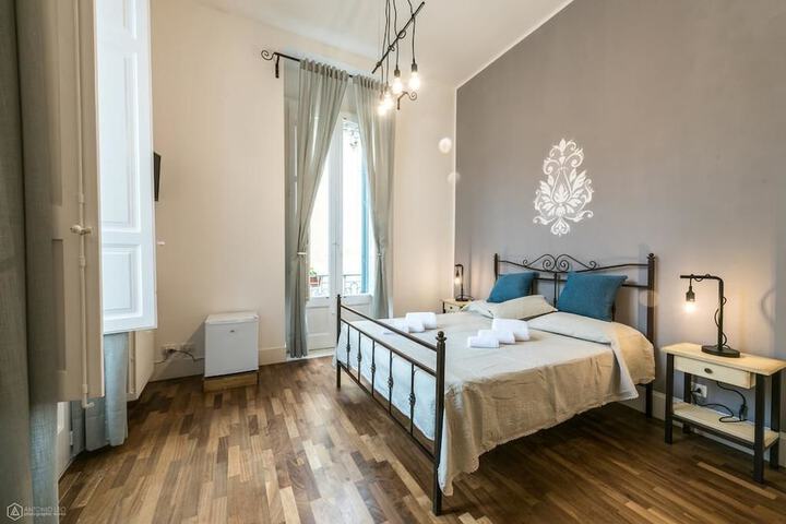 Room 5 of 22