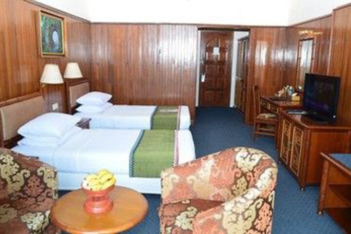 Room 12 of 30