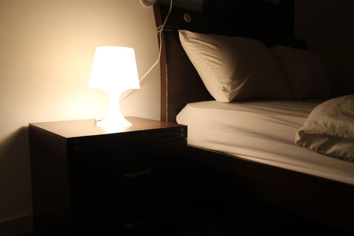 Room 6 of 17
