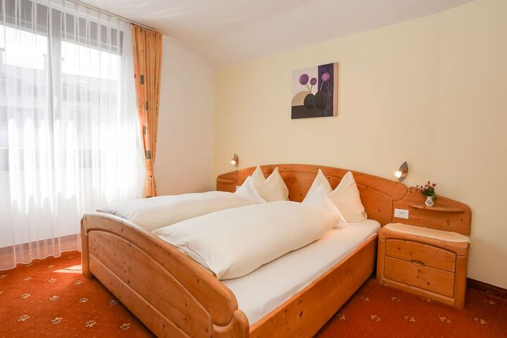 Room 34 of 92