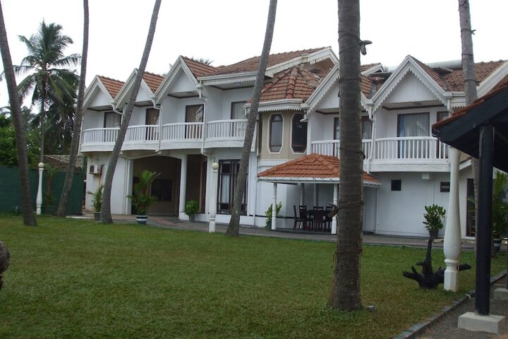 Hotel 2 of 8
