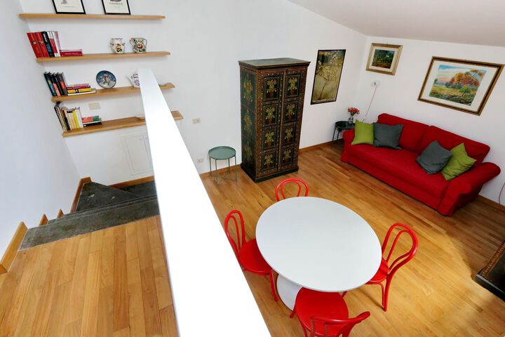 Room 13 of 38