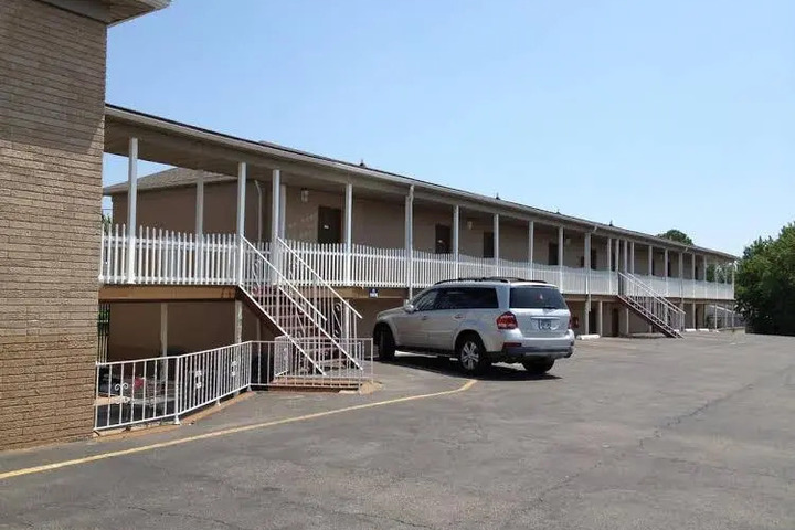 Photo of TOWN AND COUNTRY MOTOR INN MOUNTAIN HOME