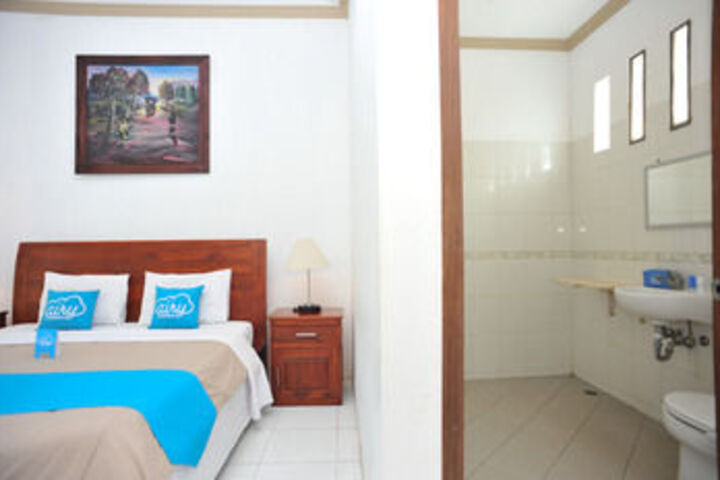 Room 13 of 26