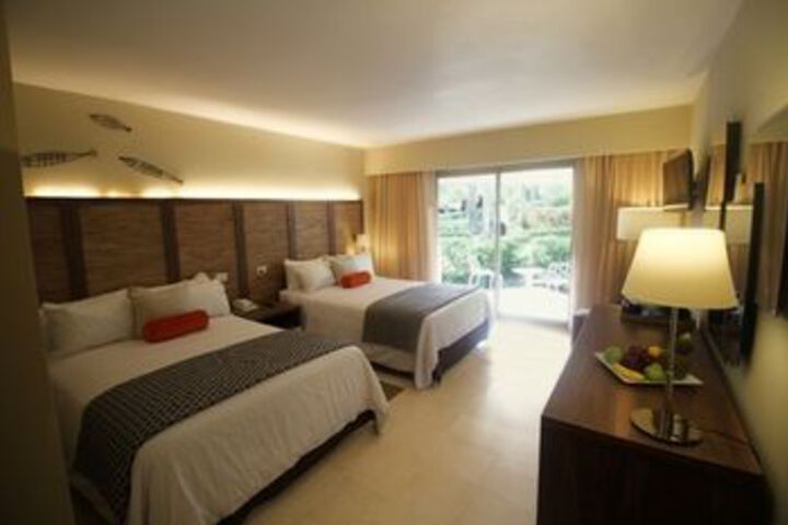 Room 32 of 89