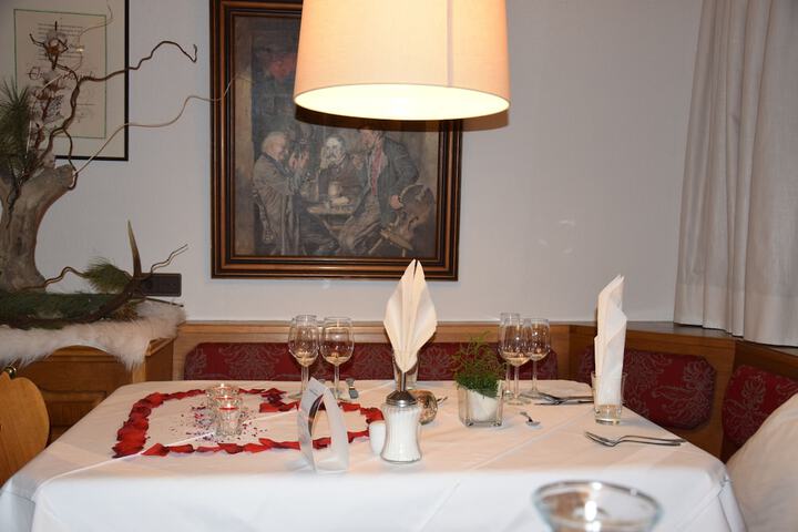 Dining 52 of 79