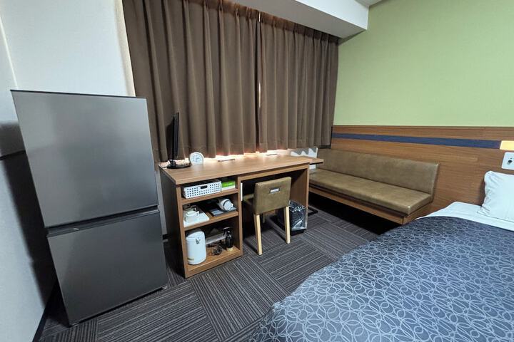 Room 11 of 41