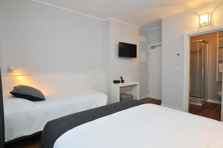 Room 29 of 61
