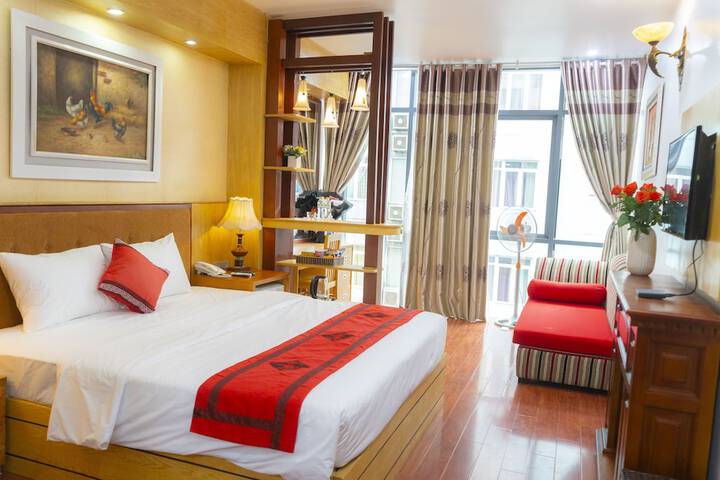 Moon Hotel