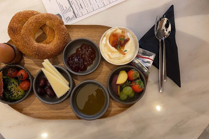 Breakfast/Coffee Service 65 of 77