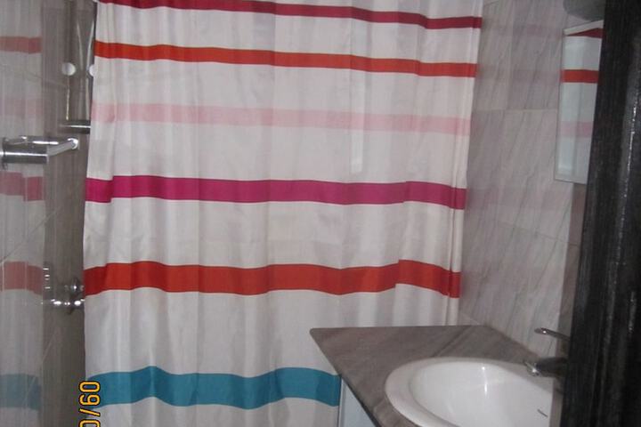 Room 52 of 68