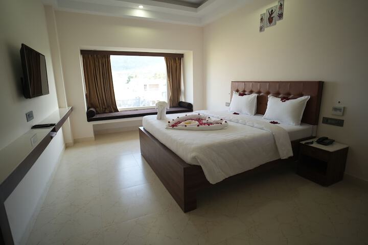 Room 15 of 23