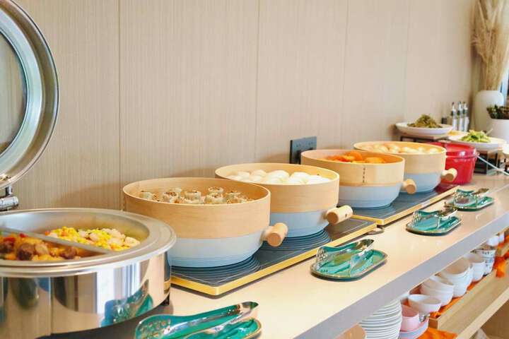 Breakfast/Coffee Service 120 of 176