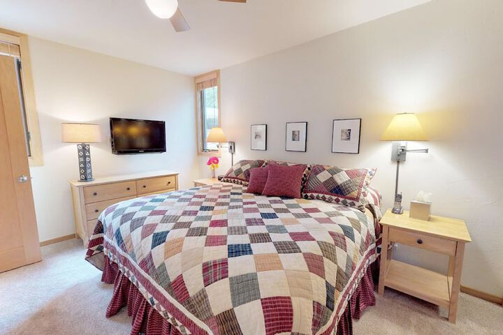 Room 15 of 136