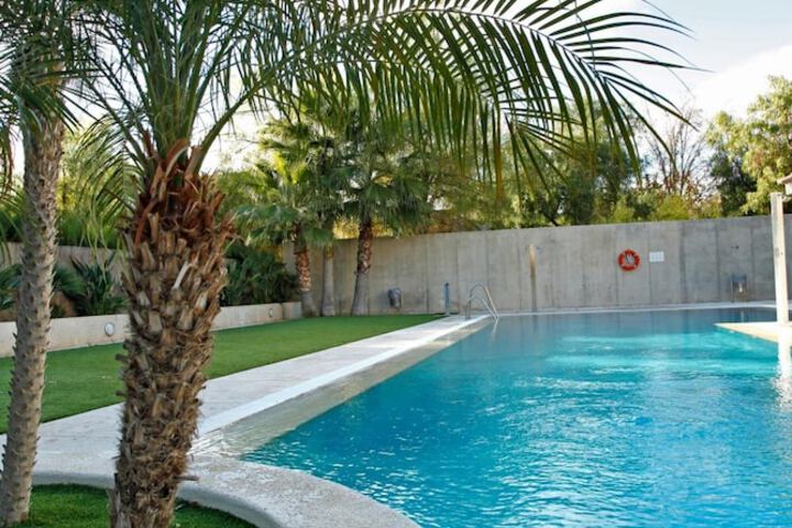 Pool 25 of 54