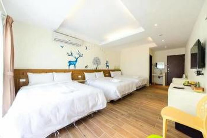 Room 17 of 21