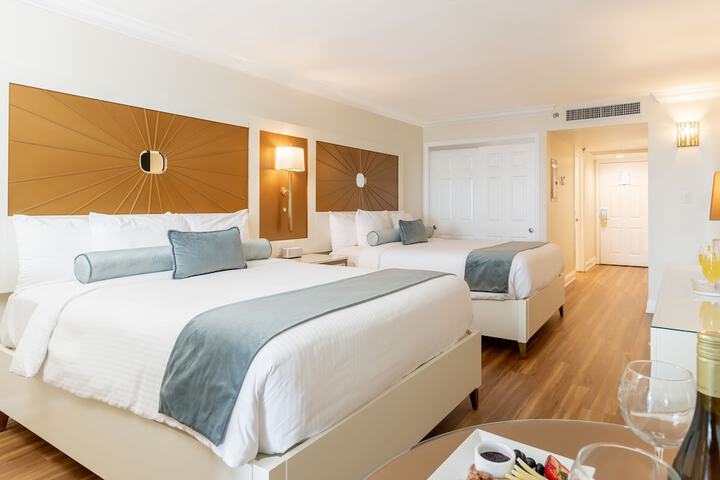 Room 28 of 106
