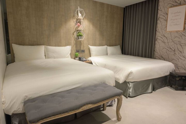 Room 32 of 119